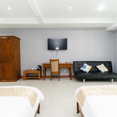 Baan Suan Khun Ta And Golf Resort Ubon Ratchathani Exterior photo