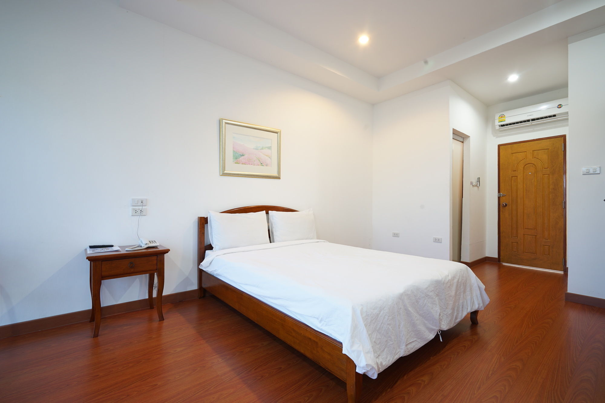 Baan Suan Khun Ta And Golf Resort Ubon Ratchathani Exterior photo