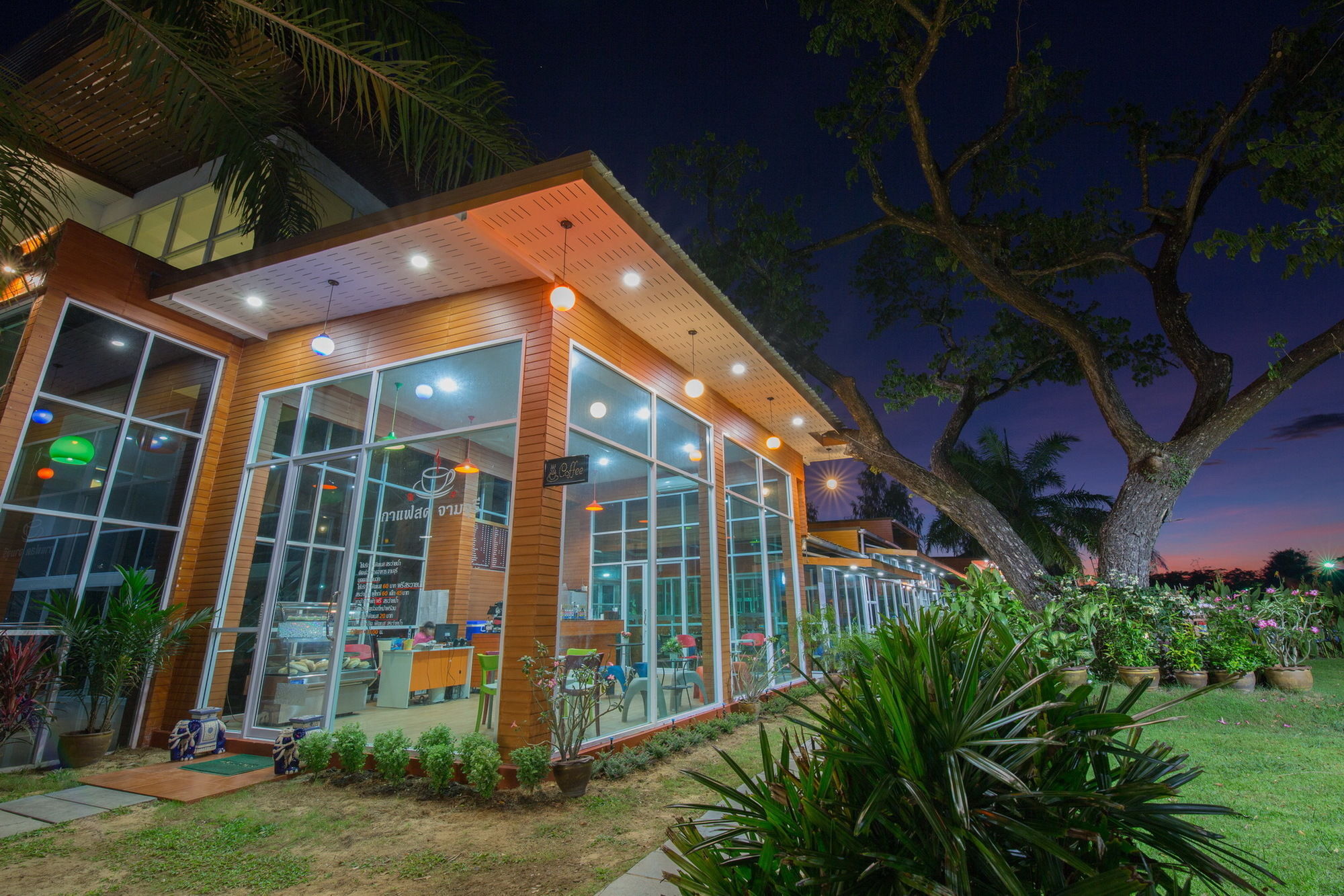 Baan Suan Khun Ta And Golf Resort Ubon Ratchathani Exterior photo